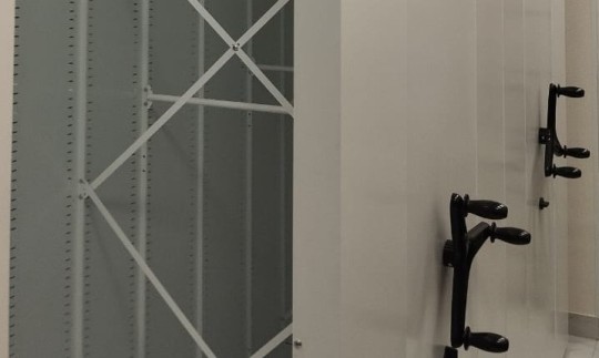 стеллажи для костюмерной