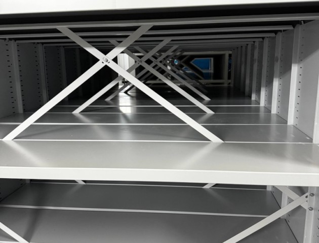 Двухсторонние мобильные стеллажи