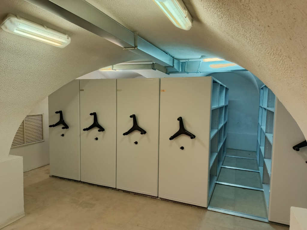 мобильные стеллажи архивные